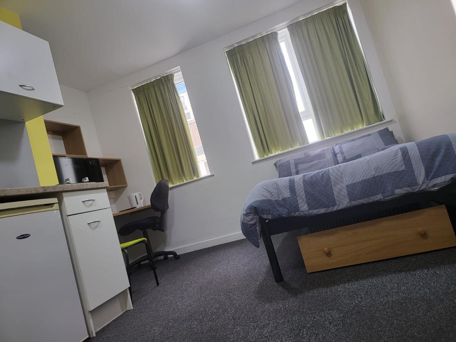 Comfort Meets Convenience Apartment Birmingham